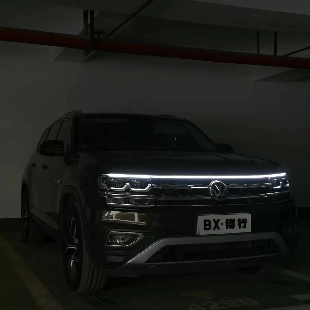 GlowLine™ – Bande LED Avant pour Capot de Voiture