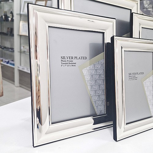 🖼️ Cadre Photo Moderne Plaqué Argent – Finition Brillante