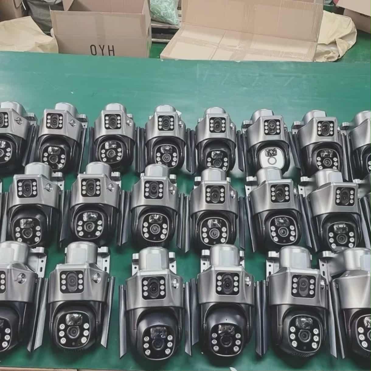 Camera 4G  12MP solaire Double Camera Zoom X10