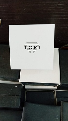 montre pour homme tomi