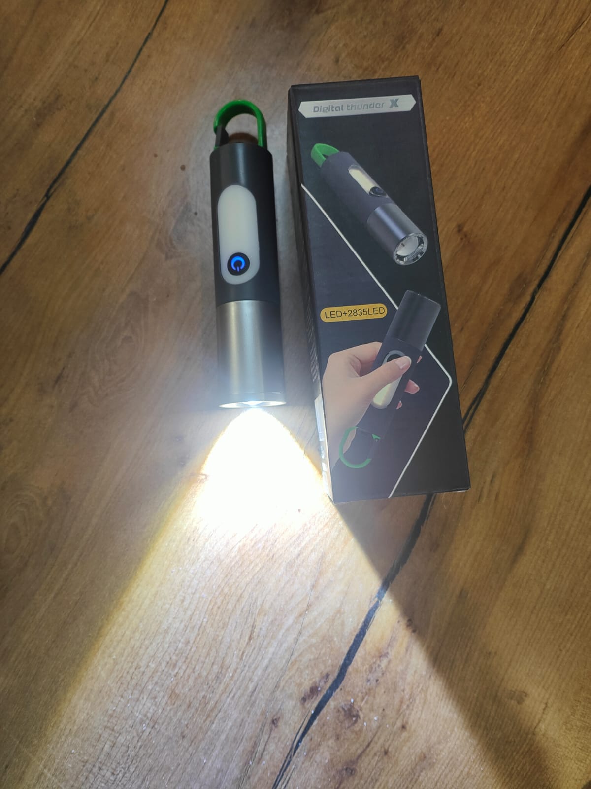 Lampe torche LED Digital Thunder LED+2835