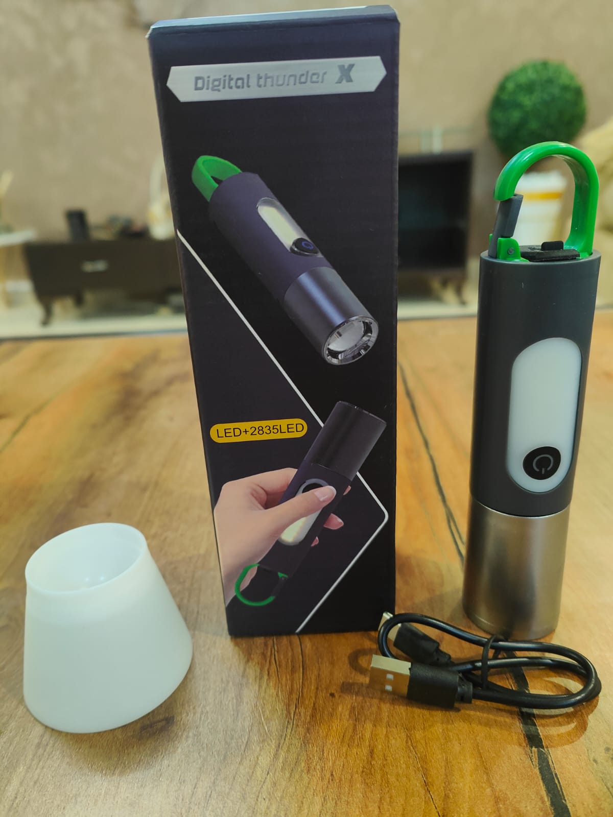 Lampe torche LED Digital Thunder LED+2835