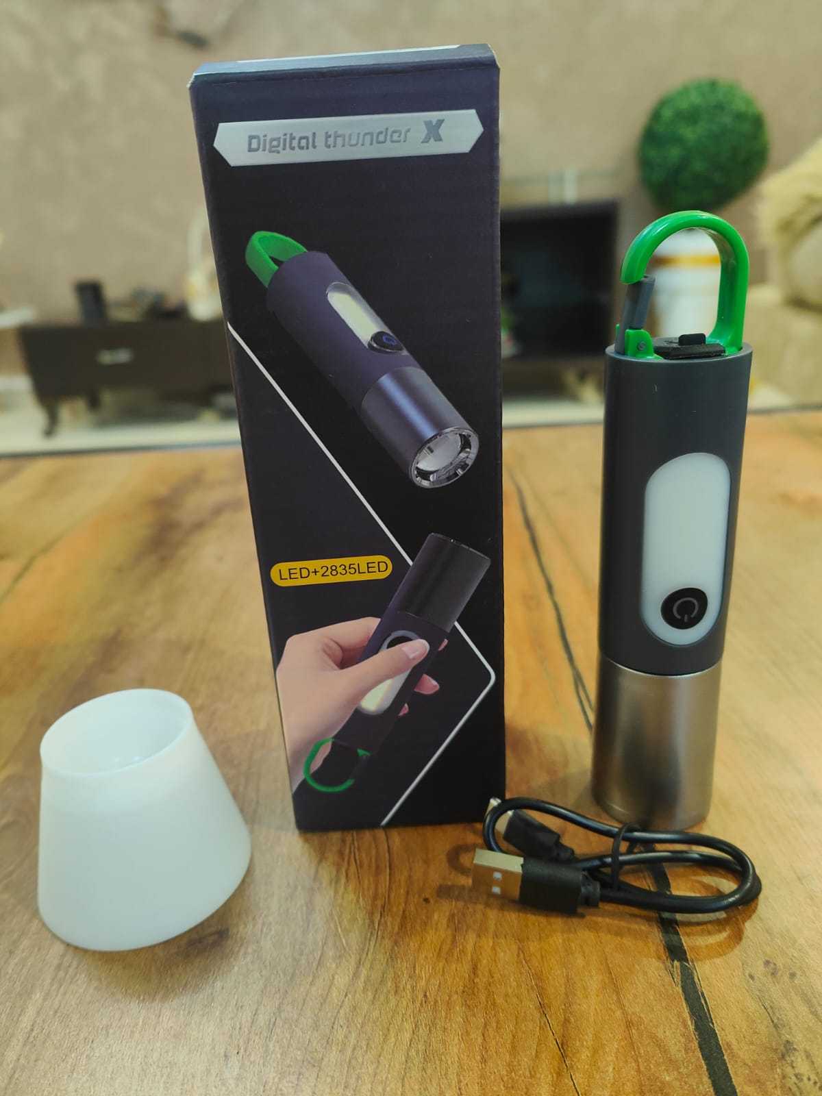 Lampe torche LED Digital Thunder LED+2835