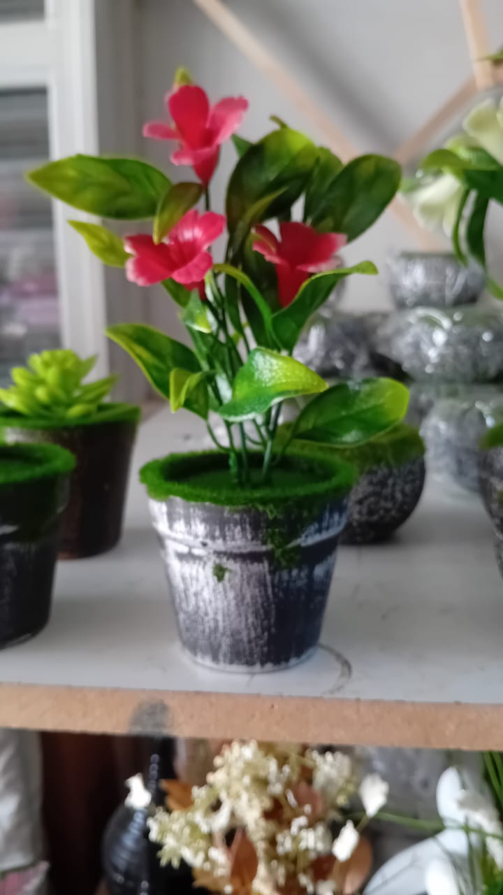 Plante Décorative Artificielle – En Pot