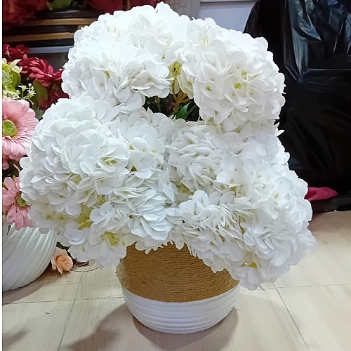 Bouquet de Fleurs Blanches Artificielles