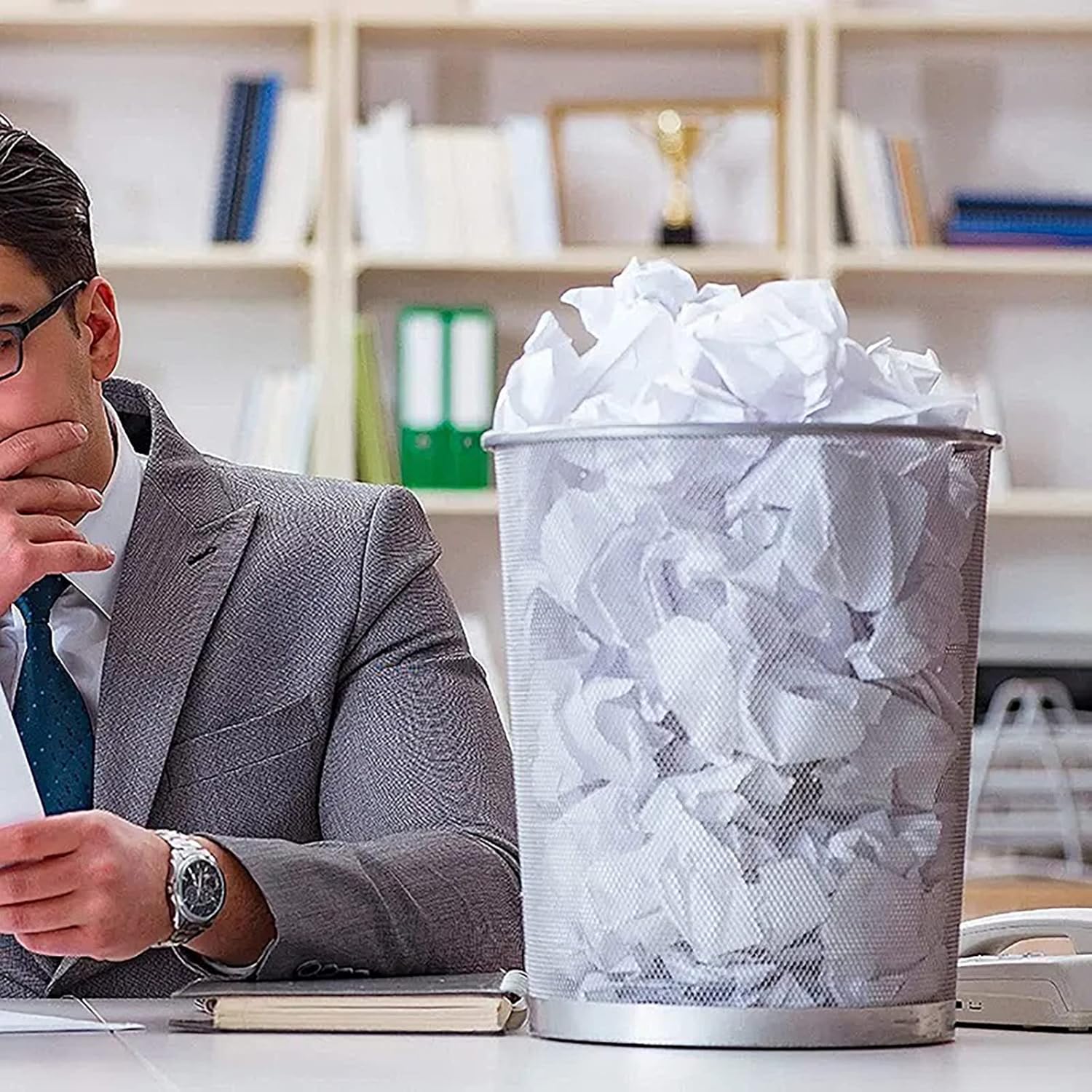 Corbeille à Papier Métallique Grise pour Bureau