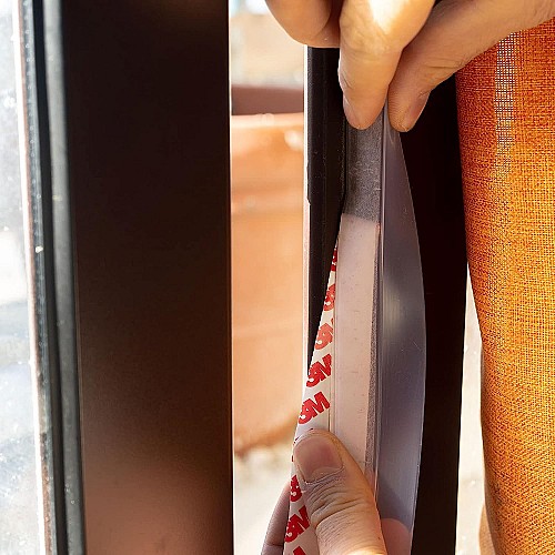 Bas de porte avec adhésif 3M - Bourrelet Transparent
